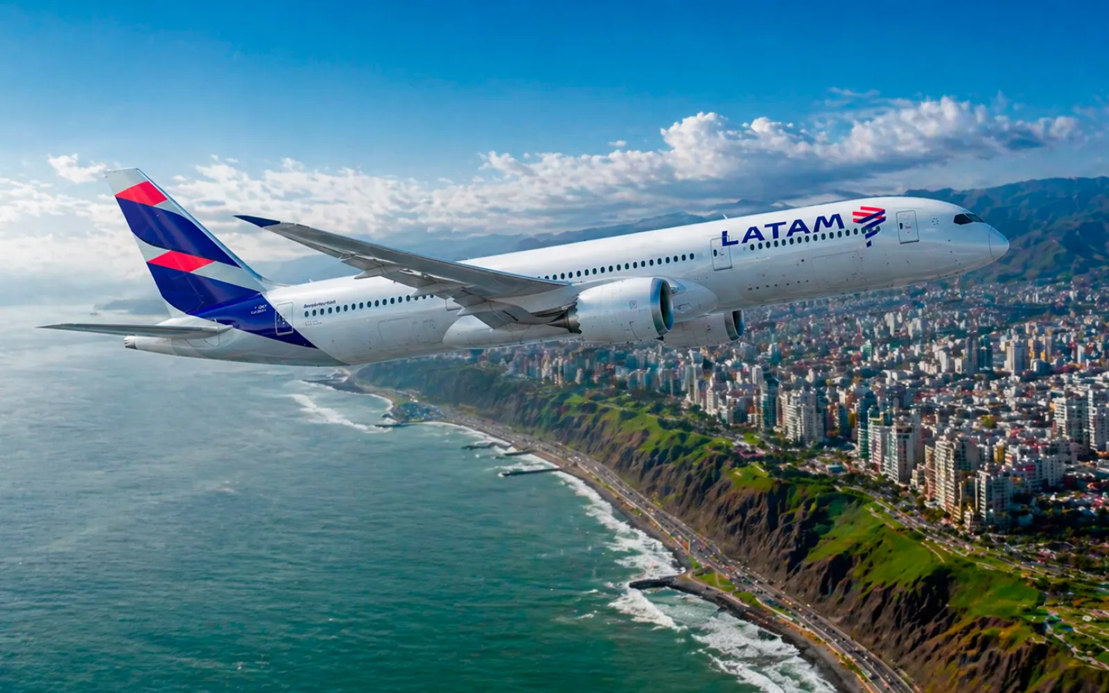Comunicación regional LATAM Airlines